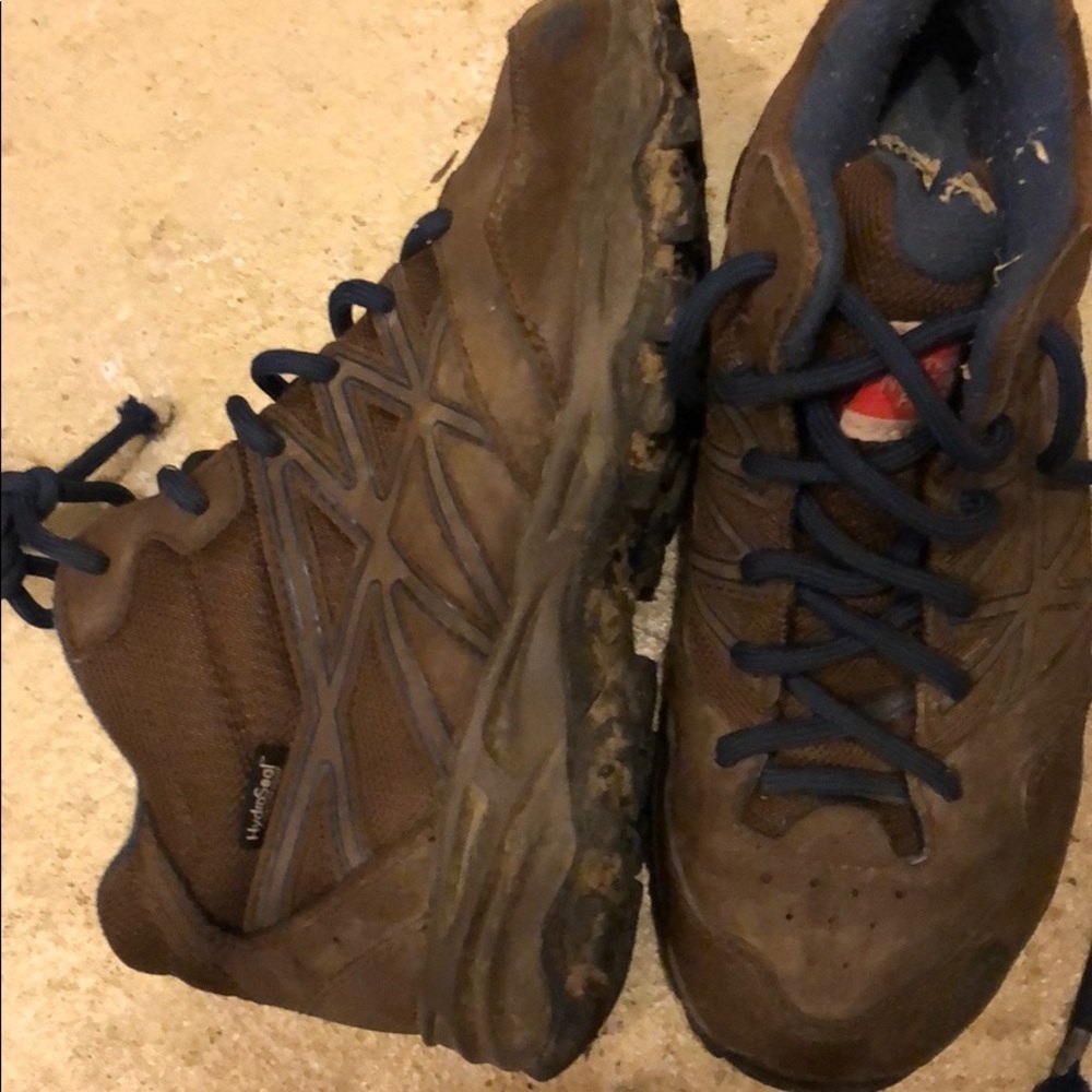 North face hedgehog jr. hiking shoes 🥾 3.5 - Picture 3 of 5